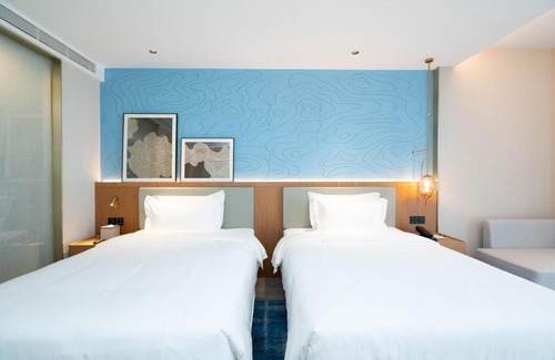 Hongshan Hotel | Country Inn & Suite by Radisson, Wuhan Optics Valley Technology Convention and Exhibition Center