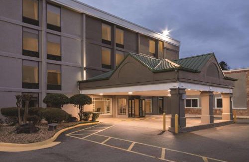 North Little Rock Hotel | Country Inn & Suites by Radisson, North Little Rock, AR