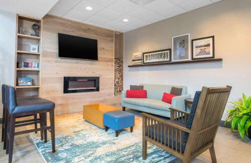 Port Canaveral Hotel | Country Inn & Suites by Radisson, Port Canaveral, FL