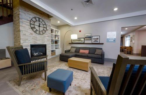 Queensbury Hotel | Country Inn & Suites by Radisson, Lake George Queensbury , NY