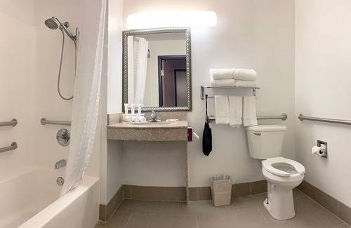 Fort Worth Hotel | Country Inn & Suites by Radisson, Fort Worth West l-30 NAS JRB