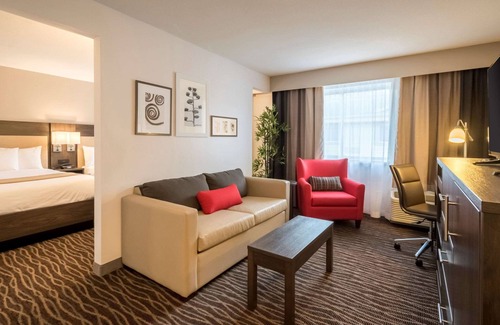 Rochester Hotel | Country Inn & Suites by Radisson, Rochester-Pittsford/Brighton, NY