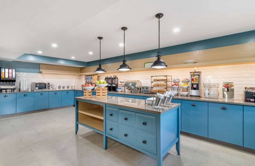 College Park Hotel | Country Inn & Suites by Radisson, Atlanta Airport South, GA
