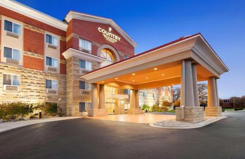 Dearborn Hotel | Country Inn & Suites by Radisson, Dearborn, MI