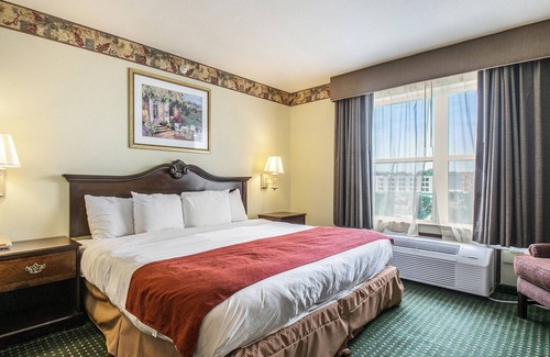 Elkhart Hotel | Country Inn & Suites by Radisson, Elkhart North, IN
