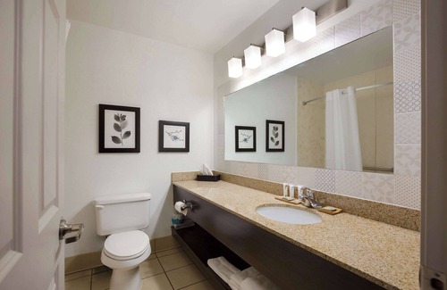 Marion Hotel | Country Inn & Suites by Radisson, Marion, IL