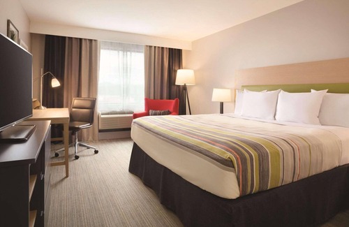 Marina Hotel | Country Inn & Suites by Radisson, Monterey Beachfront-Marina, CA