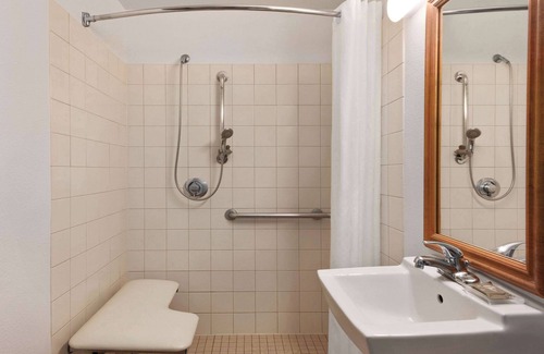 Eagan Hotel | Country Inn & Suites by Radisson, Eagan, MN