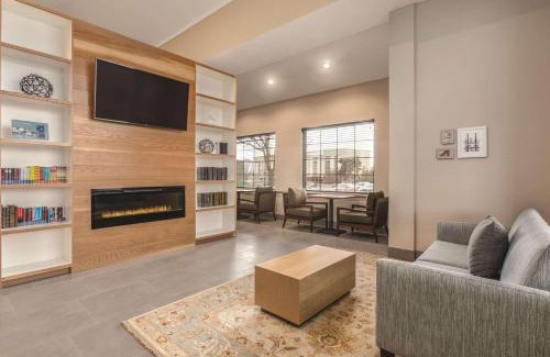 Erie Hotel | Country Inn & Suites by Radisson, Erie, PA