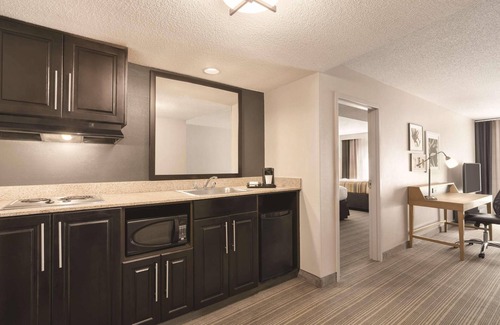Morrisville Hotel | Country Inn & Suites by Radisson, Raleigh-Durham Airport, NC