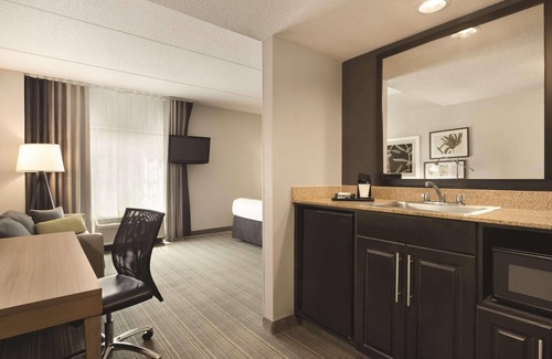 Morrisville Hotel | Country Inn & Suites by Radisson, Raleigh-Durham Airport, NC