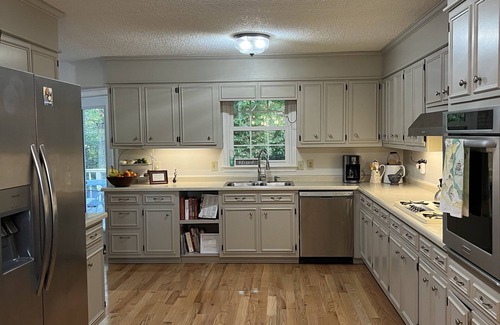 Athens House | Country living close to Athens! 3 bedroom 2 bath with gorgeous view
