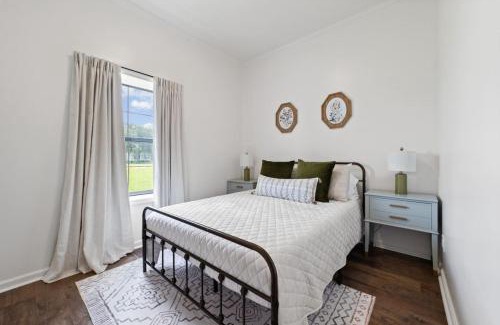 New Iberia House | Country Living Close to the City