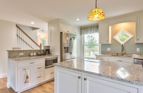 Pittsfield House | Country Living just minutes from Everything!
