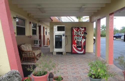 Florida City Hotel | Country Lodge