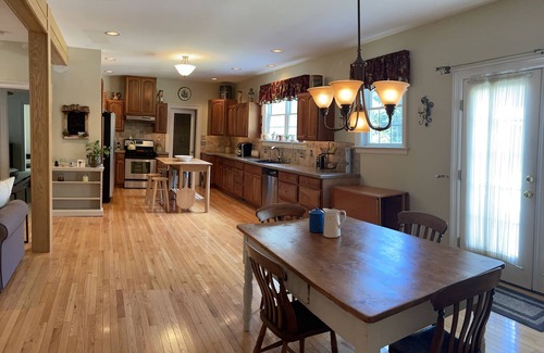 Millsboro Bed & Breakfast | Country Quiet 3 Bedroom 2 Bath Tranquil Space!