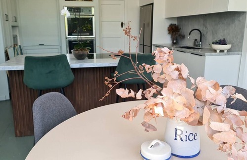 St Kilda House | Country retreat in the heart of St KILDAnn