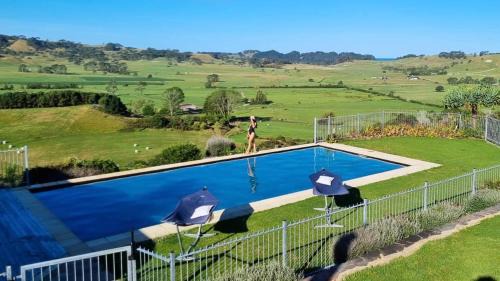 Whenuakite Apartment | Country Retreat