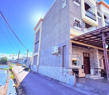 Wujie Bed & Breakfast | Country Road B&B