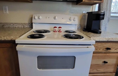 Cookeville Apartment | Country Roads 1BR apartment near TTU & downtown