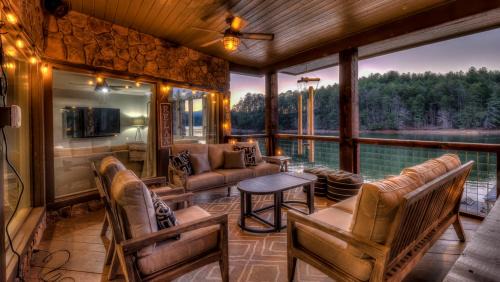 Morganton House | Country Roads