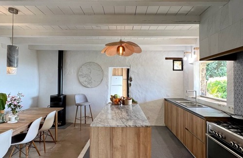 Bolonia Cottage | Country side/beach property