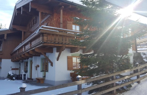 Hochkrimml Apartment | Country-style apartment close to the slopes