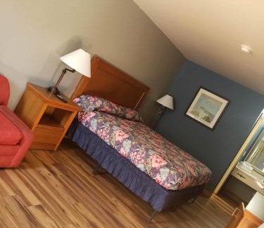 Harleyville Hotel | Countryside Inn