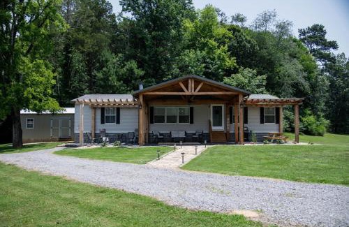 Guntersville House | Countryside Living with a great outdoor space