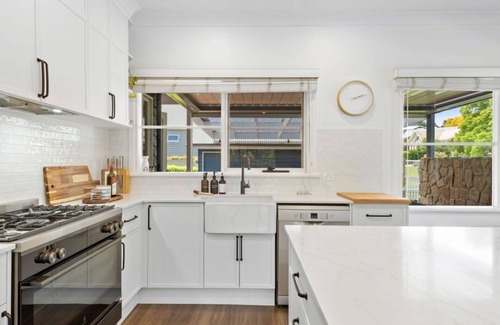 Milton House | Countryside Luxe - The epitome of coastal and country design!