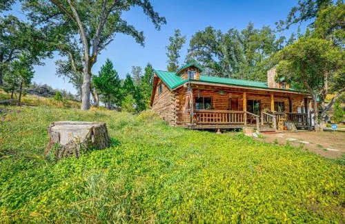 Badger House | Countryside Views Family-Friendly Badger Cabin