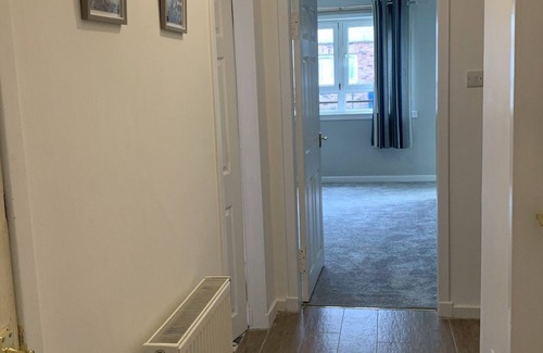 Helensburgh House | County Cottages Nursery, Double room-Shared Bathroom