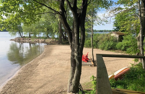 Prince Edward House | COUNTY DREAM COVE WATERFRONT