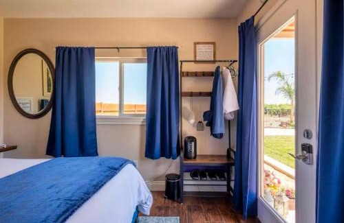 Woodland House | County Poolhouse 20 Min SMF UC Davis Campus