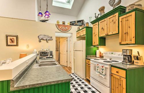 Frankfort Apartment | Couples Haven in Frankfort by Lake, Trails and Dtwn