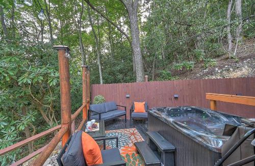 Elizabethton House | Couples luxury getaway in the smokey mountains with hot tub and pet friendly