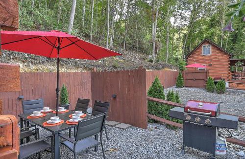 Elizabethton House | Couples luxury getaway in the smokey mountains with hot tub and pet friendly