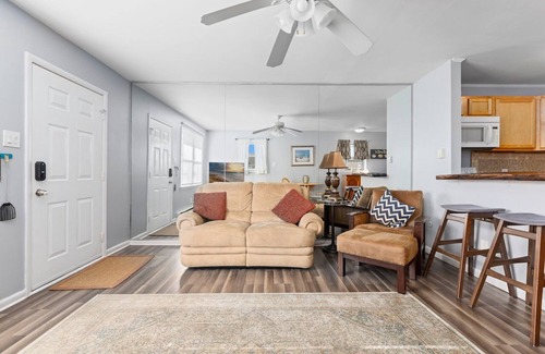 Brigantine Condo | Couples retreat + Pets OK! Center of Town: Unit #2