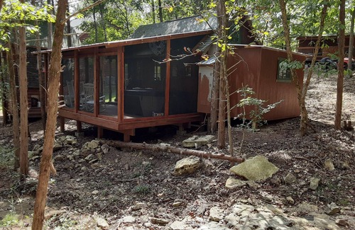Branson Cottage | Couples Retreat with Charm and Hobby Farm/Hot Tub