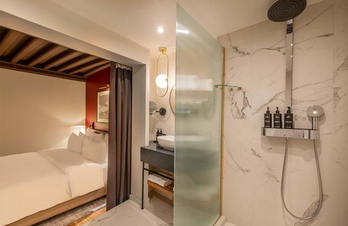 Old Lyon Hotel | Cour des Loges Lyon, A Radisson Collection Hotel