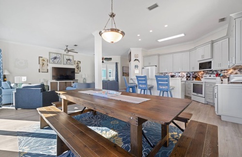 Southpointe House | Courageous Beach House-Beachfront-4BR-Pet Friendly-Pool