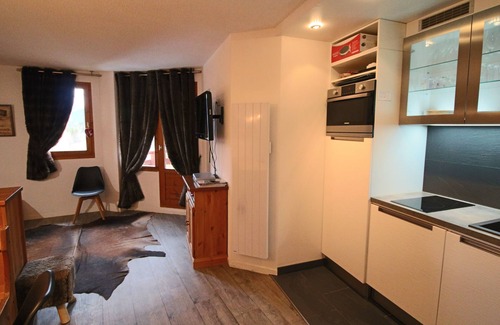 La Perriere Apartment | Courchevel/La Tania -Beautiful 3-room ski apartment at the foot of the slopes + Garage-(6 pers)