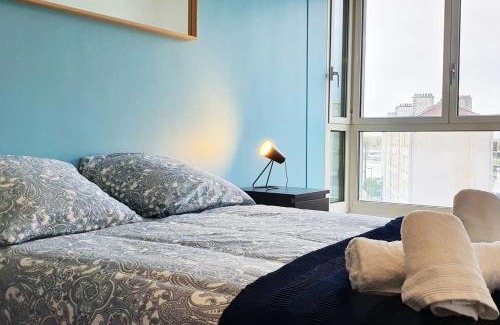 Anatole France Danton Apartment | Cours de la Rep - 50m Gare et Tram