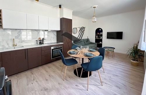 Rochefort Apartment | Courtyard apartment in the heart of the city
