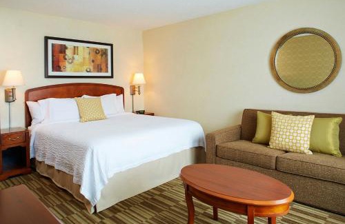 Woburn Hotel | Courtyard Boston Woburn/Boston North