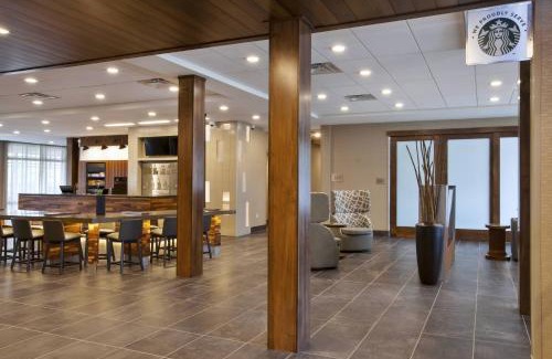 Benton Harbor Hotel | Courtyard by Marriott St. Joseph-Benton Harbor