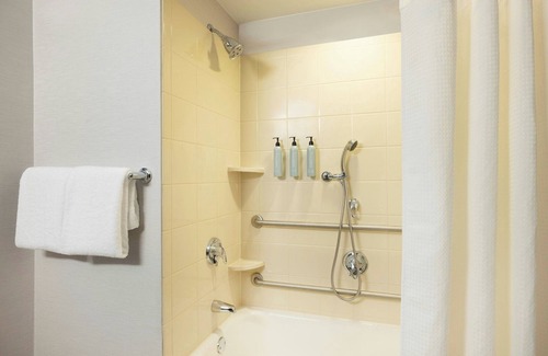 Dorchester Hotel | Courtyard by Marriott Boston-South Boston