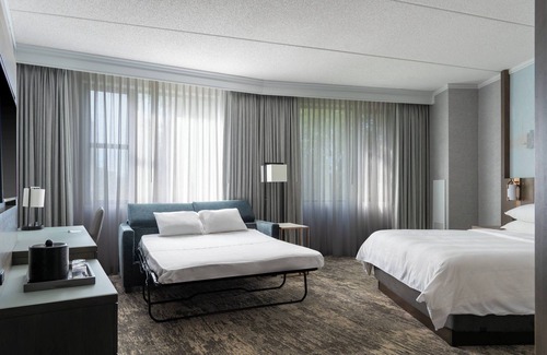 Near West Side Hotel | Courtyard by Marriott Chicago at Medical District/UIC