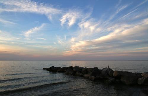 Erie Hotel | Courtyard by Marriott Erie Bayfront