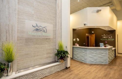 Erie Hotel | Courtyard by Marriott Erie Bayfront